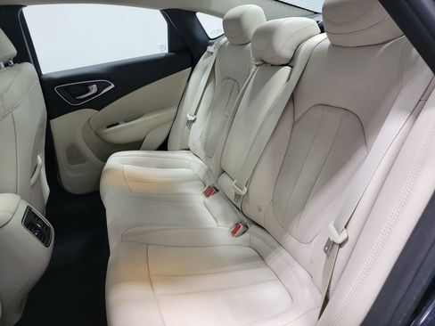 Used 2016 Chrysler 200 C w/ Premium Lighting Group image 23