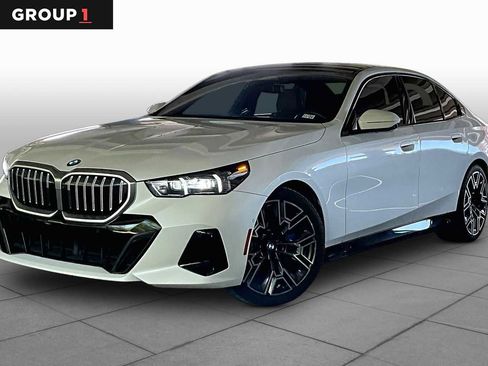 Used 2024 BMW 530i w/ Executive Package RWD image 1