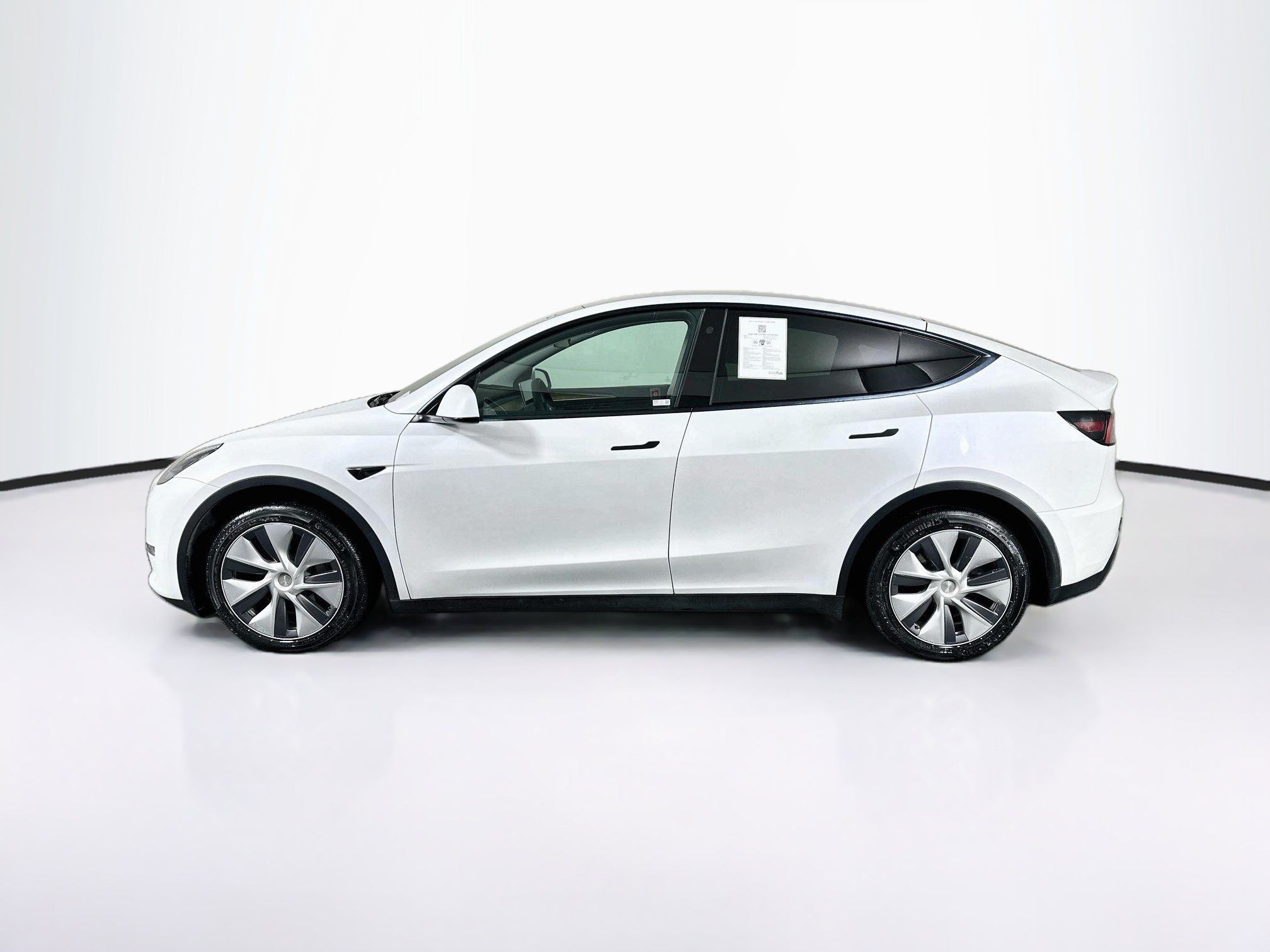Used 2023 Tesla Model Y Long Range AWD/4WD image 4