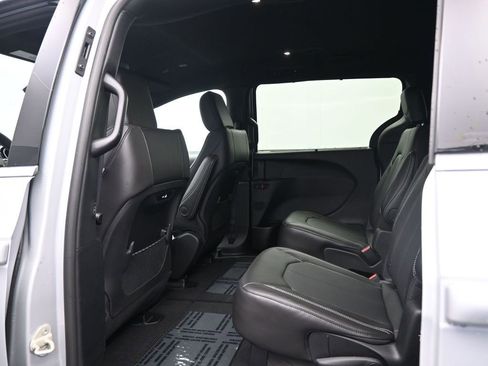New 2026 Chrysler Pacifica Select image 22