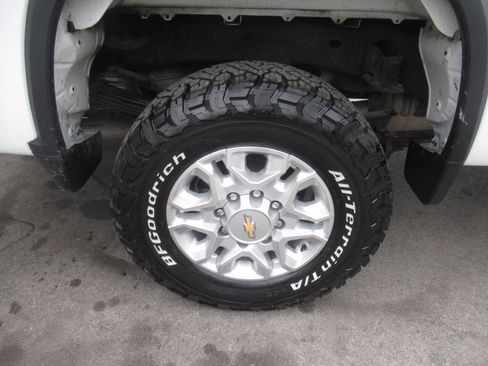 Used 2021 Chevrolet Silverado 3500 W/T w/ WT Convenience Package AWD/4WD image 9