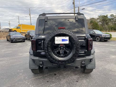 Used 2024 Ford Bronco Wildtrak image 6