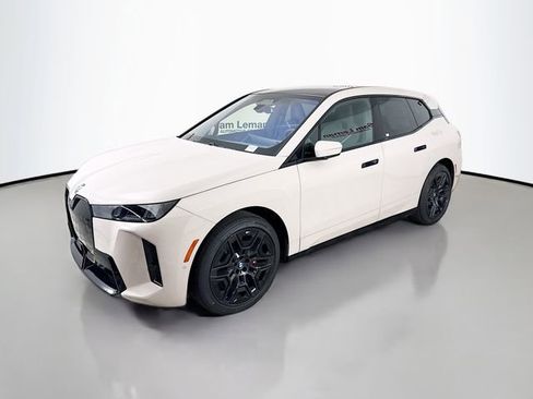 New 2026 BMW iX xDrive60 w/ M Sport Package image 3