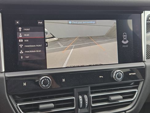 Certified 2023 Porsche Macan Turbo AWD/4WD image 19