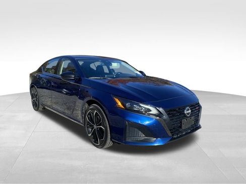 Used 2024 Nissan Altima 2.5 SR image 28