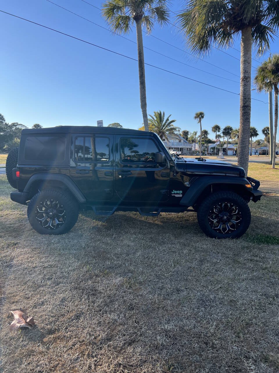 Used 2018 Jeep Wrangler Unlimited Sport AWD/4WD image 6