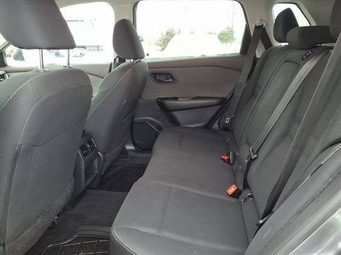 Used 2023 Nissan Rogue S image 25