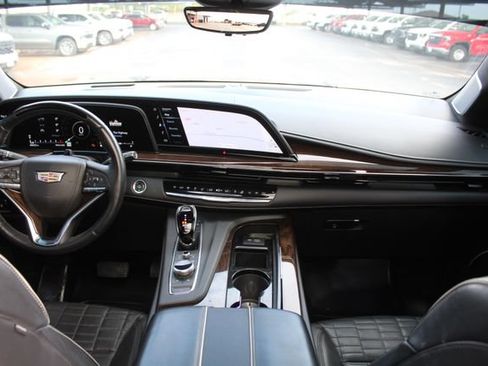 Used 2021 Cadillac Escalade Sport Platinum AWD/4WD image 25