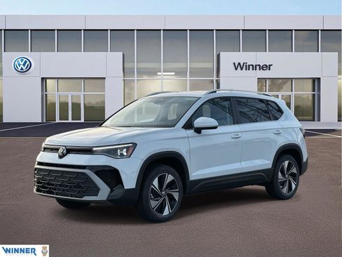 New 2026 Volkswagen Taos SE image 1