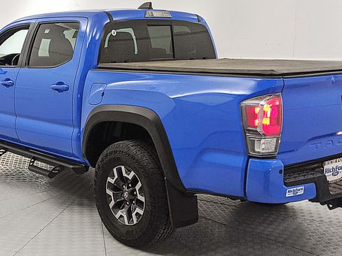 Used 2020 Toyota Tacoma TRD Off-Road w/ Technology Package AWD/4WD image 4