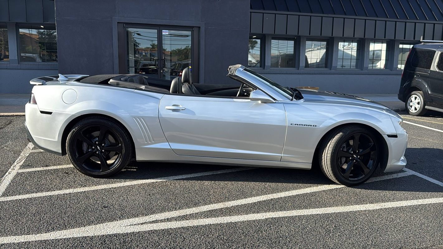 Used 2015 Chevrolet Camaro SS w/ RS Package RWD image 10