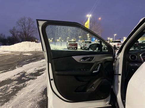 Used 2022 Chevrolet Blazer LT w/ Redline Edition image 8