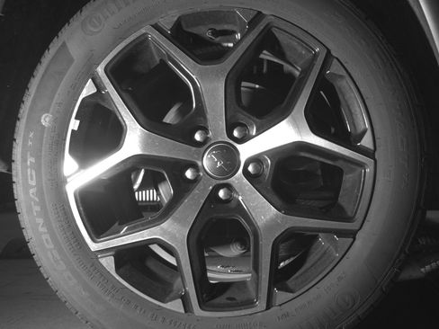 Used 2025 Jeep Compass Limited image 15