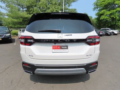 New 2025 Honda Pilot Elite image 5