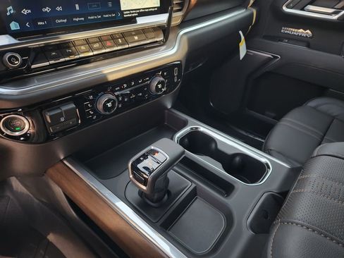 New 2026 Chevrolet Silverado 1500 High Country image 15