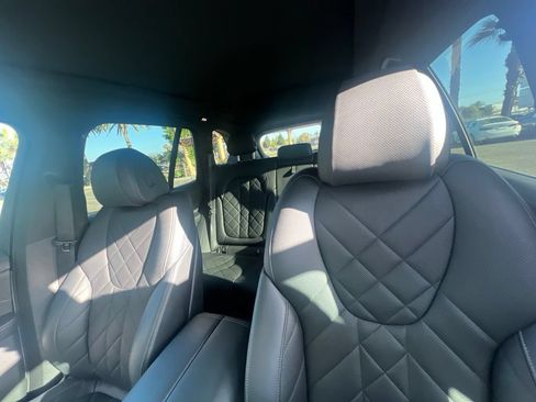 Used 2024 BMW X5 sDrive40i w/ M Sport Package RWD image 16