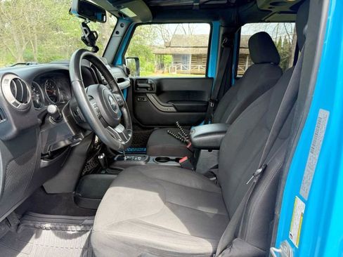 Used 2017 Jeep Wrangler Unlimited Sport w/ Quick Order Package 24S image 17