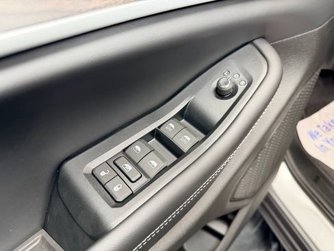 New 2026 Jeep Grand Cherokee Altitude AWD/4WD image 17