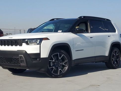 New 2026 Jeep Cherokee Overland image 36