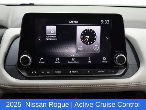Used 2025 Nissan Rogue SV AWD/4WD image 17