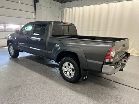 Used 2011 Toyota Tacoma 4x4 Double Cab w/ SR5 Pkg #2 image 6