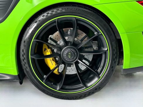 Certified 2019 Porsche 911 GT3 RS RWD image 29