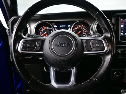 Used 2020 Jeep Wrangler Unlimited Sahara AWD/4WD image 24