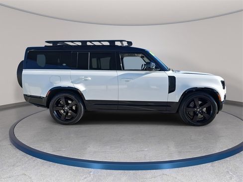 Certified 2023 Land Rover Defender 130 X-Dynamic SE image 4