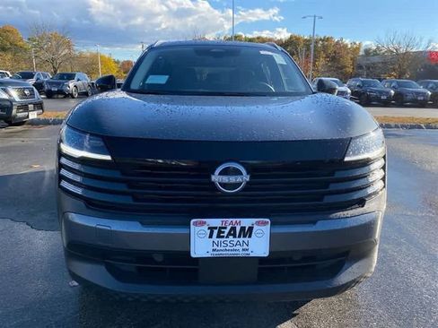 New 2026 Nissan Kicks SV w/ SV Premium Package image 2