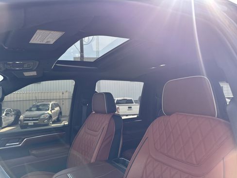 Used 2024 GMC Sierra 2500 Denali Ultimate image 7