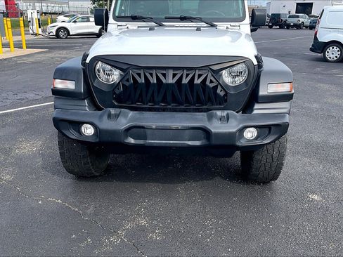 Used 2022 Jeep Wrangler Unlimited Sport AWD/4WD image 4