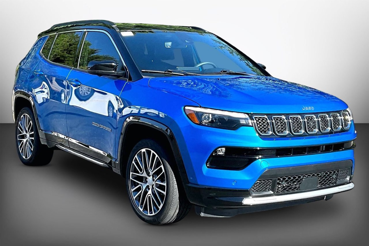 Used 2024 Jeep Compass Limited w/ Elite Group AWD/4WD image 1