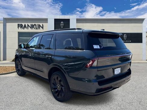 New 2026 Lincoln Navigator Reserve w/ Jet Appearance Package AWD/4WD image 5