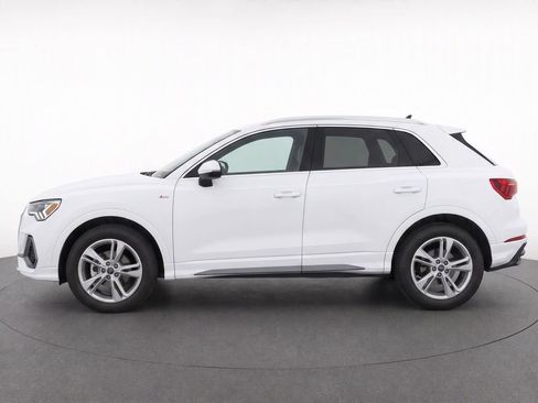 Used 2023 Audi Q3 2.0T Premium Plus w/ Premium Plus Package AWD/4WD image 3