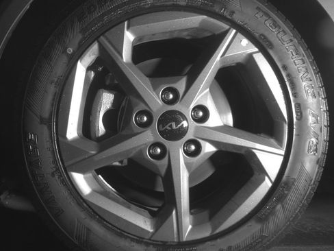 Used 2025 Kia K4 LXS image 12