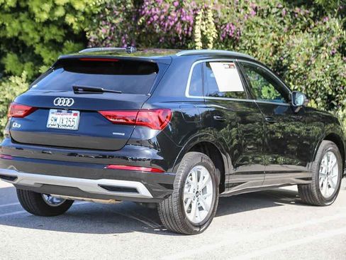 Used 2024 Audi Q3 2.0T Premium w/ Convenience Package image 4