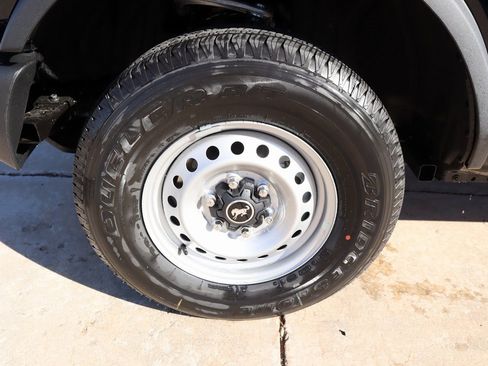 New 2025 Ford Bronco 2-Door image 16