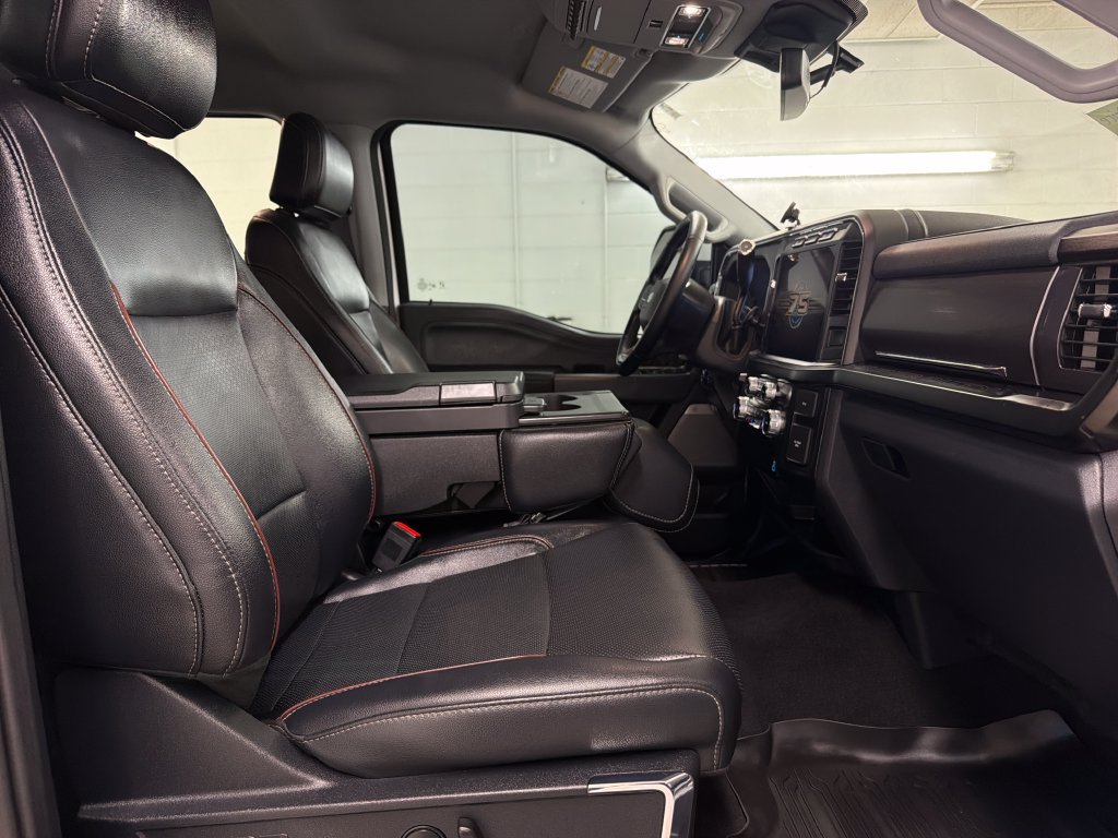Used 2023 Ford F350 Lariat w/ Tremor Off-Road Package AWD/4WD image 27