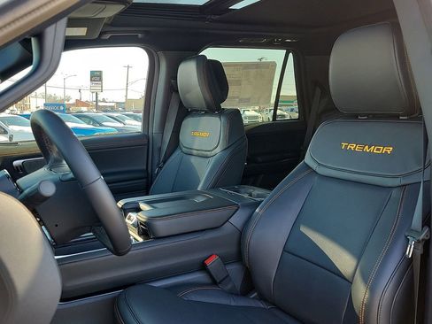 New 2026 Ford Expedition Tremor image 12