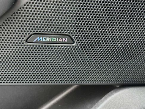 Used 2023 Land Rover Range Rover Velar R-Dynamic S image 20