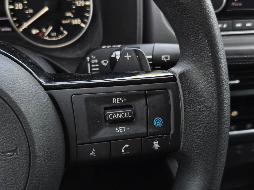 Certified 2023 Nissan Rogue SV FWD image 26