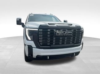New 2026 GMC Sierra 3500 Denali Ultimate AWD/4WD video 3