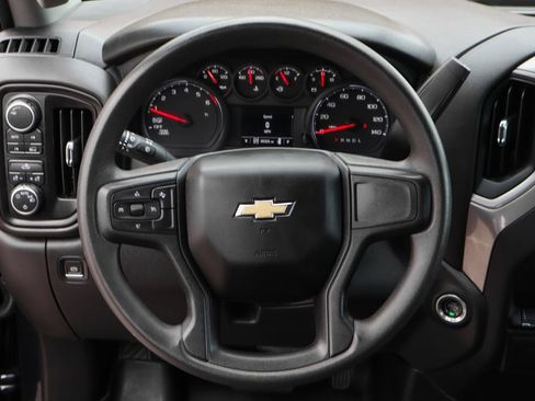 Used 2023 Chevrolet Silverado 1500 Custom AWD/4WD image 25