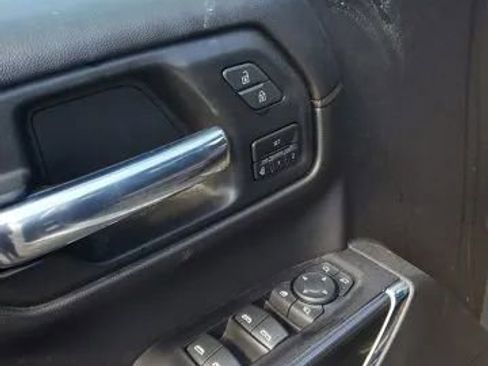 Used 2020 GMC Sierra 1500 AT4 w/ AT4 Premium Package image 13