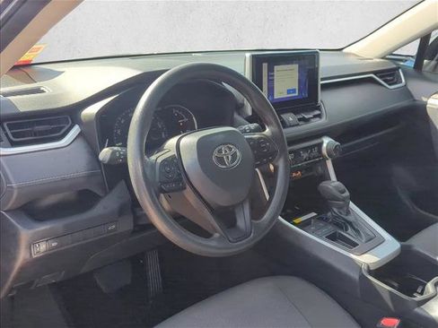 Used 2025 Toyota RAV4 XLE w/ Convenience Package FWD image 12