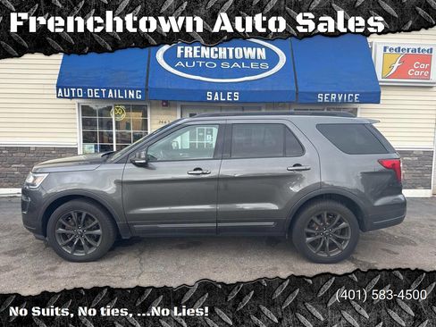 Used 2018 Ford Explorer XLT w/ Equipment Group 202A AWD/4WD image 1