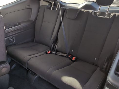 Used 2024 Subaru Ascent Premium w/ Convenience Package image 14