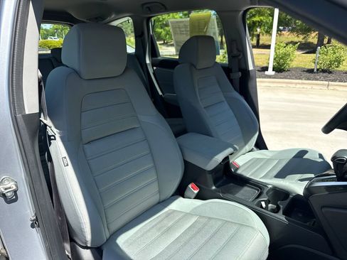 Used 2018 Honda CR-V LX image 33