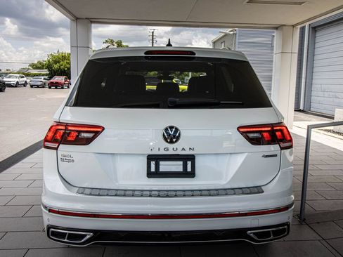 Certified 2024 Volkswagen Tiguan SEL R-Line AWD/4WD image 16