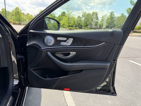 Used 2018 Mercedes-Benz E 300 4MATIC w/ Premium 1 Package image 17